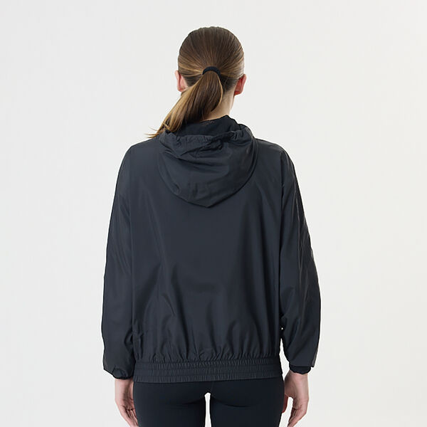 Campera Nike Rompevientos Essential Hd Mujer