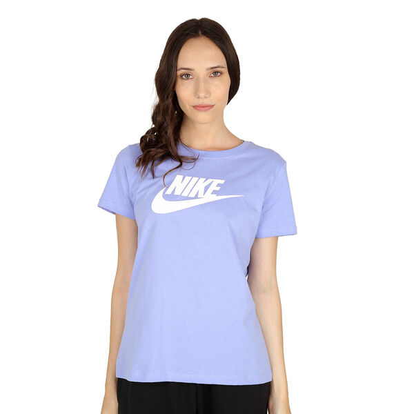 Remera Nike Sporstwear Essential