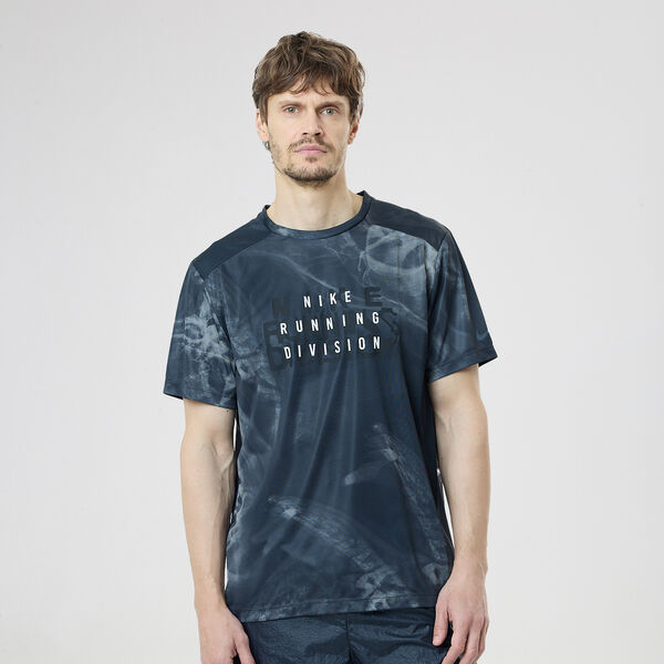 Remera Running Nike Division Rise 365 Hombre