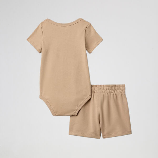 Conjunto Nike Neutral Club Infantil algod&oacute;n