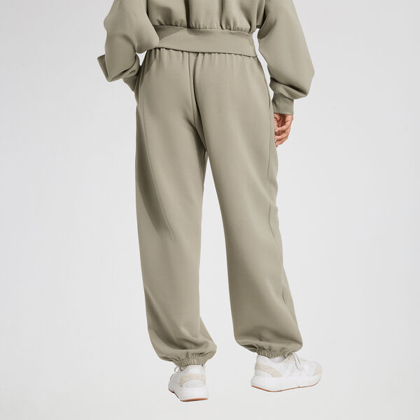 Pantalón adidas ALL SZN Soft Lux Loose Mujer