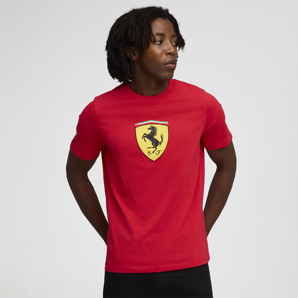 Remera Puma Ferrari Sportswear Colored Shield Hombre