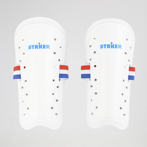 Canilleras Striker Plástica
