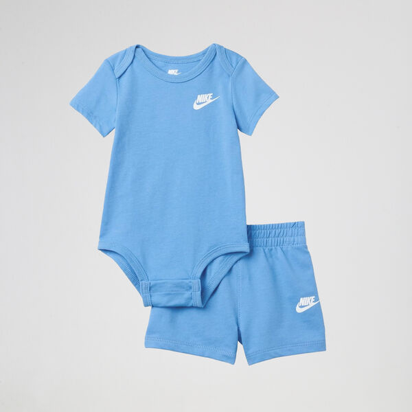 Conjunto Nike Neutral Club Infantil