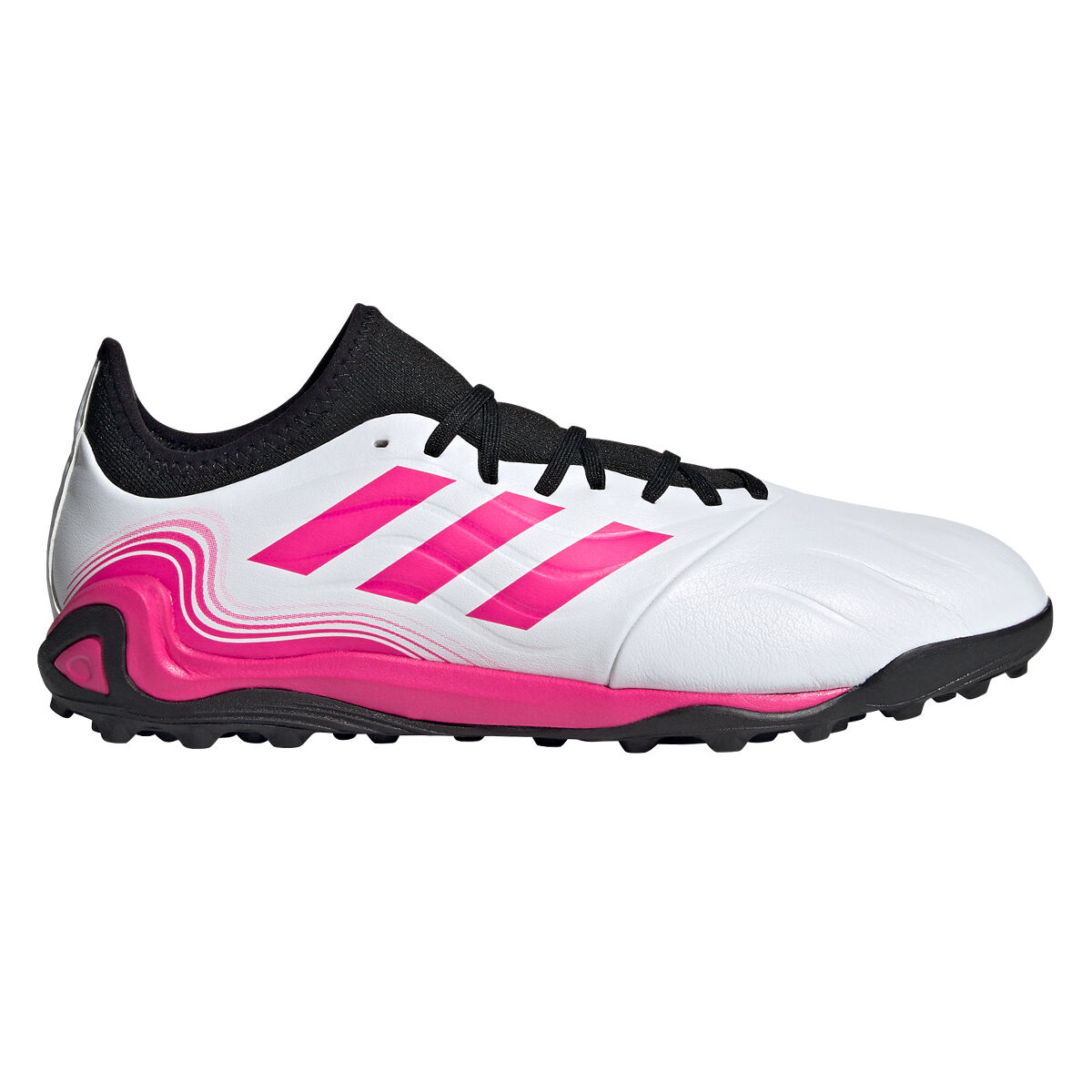 botines adidas y nike