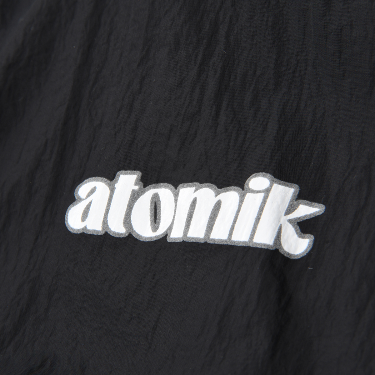 Campera Atomik Soft Windbreaker Ni&ntilde;a con capucha,  image number null