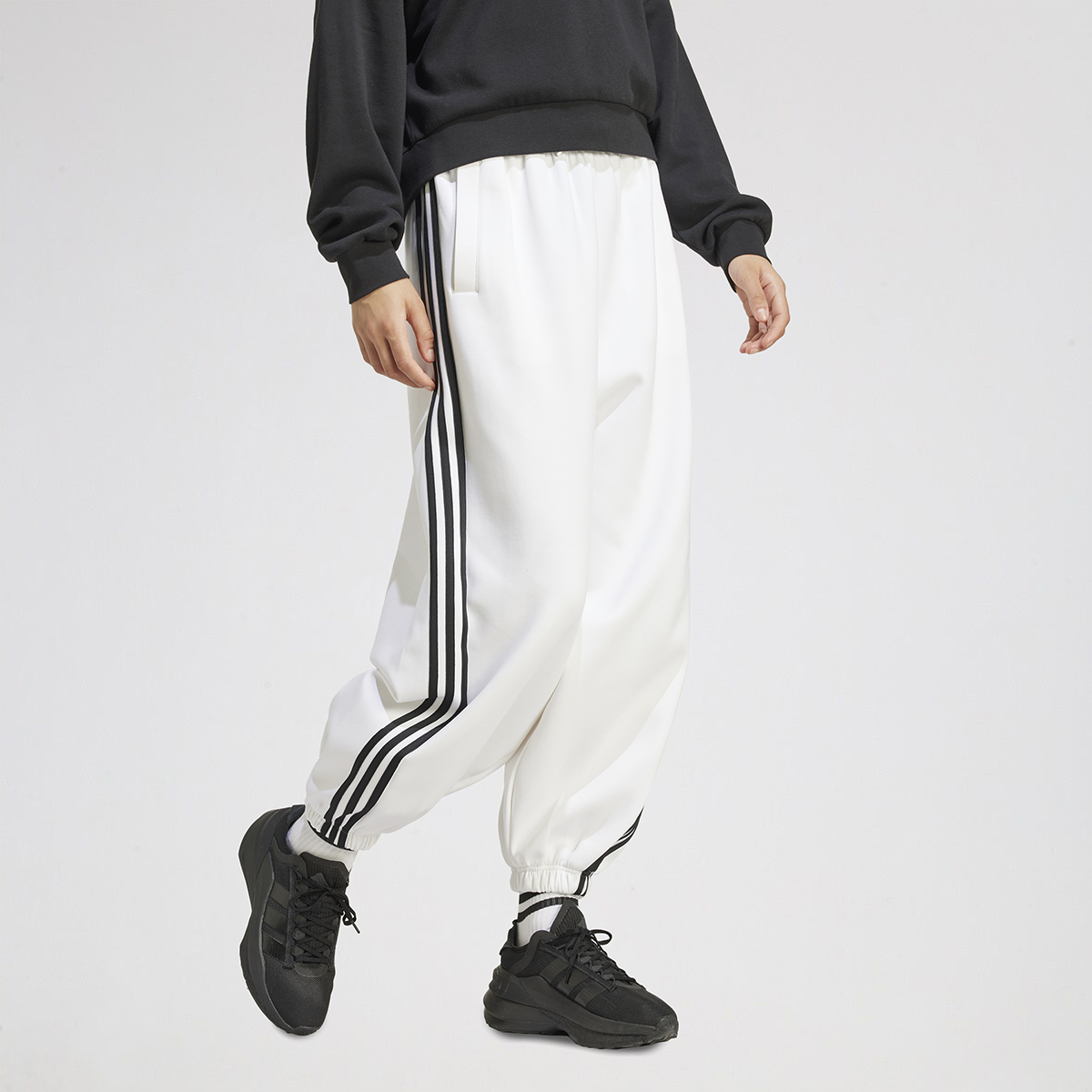 Pantalón adidas Fi 3 Tiras Mujer,  image number null
