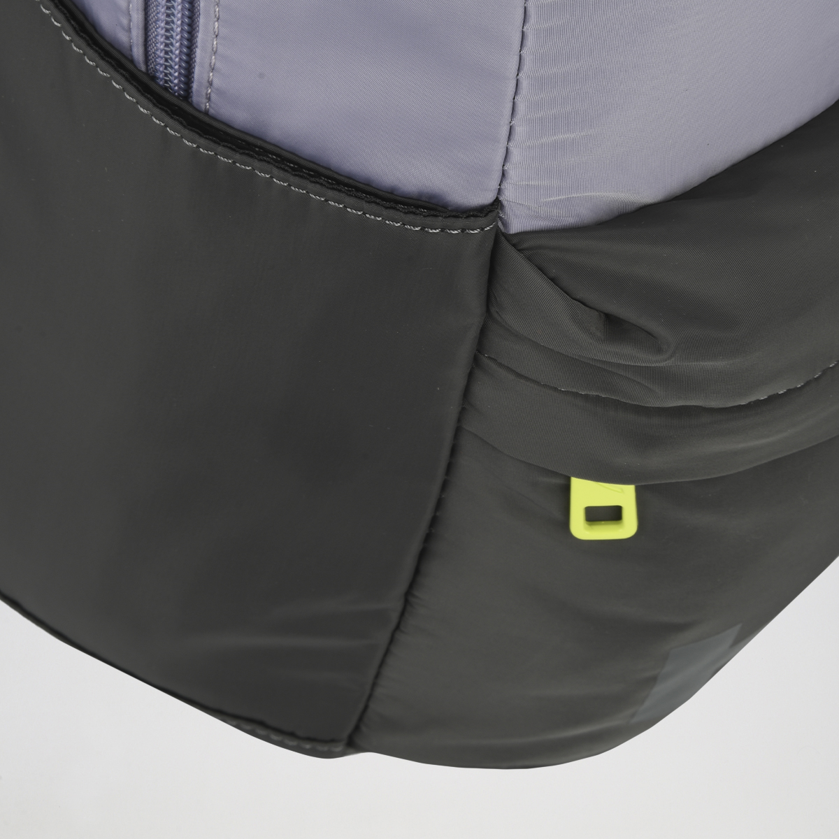 Mochila Head Porta Notebook con bolsillo frontal,  image number null