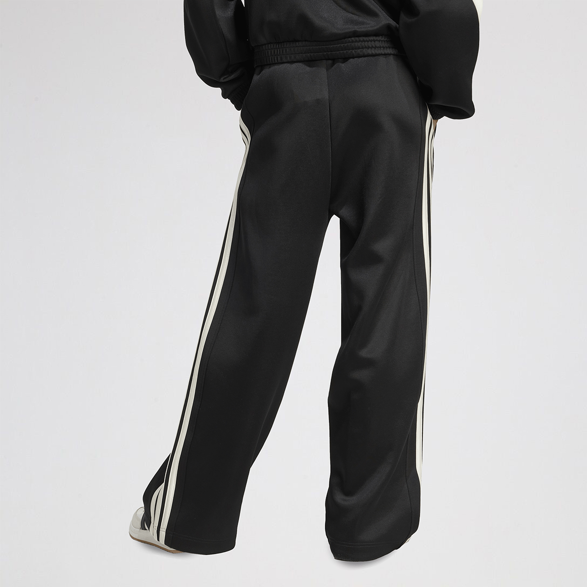 Pantal&oacute;n adidas Stadium 3 Tiras Mujer,  image number null