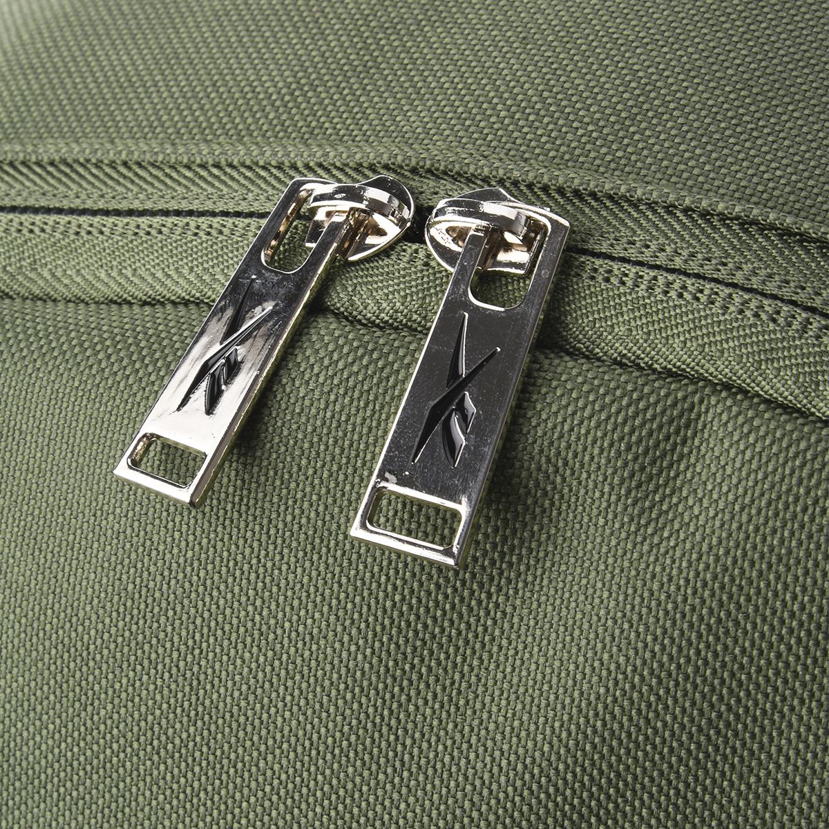 Mochila con cierre Reebok T2,  image number null