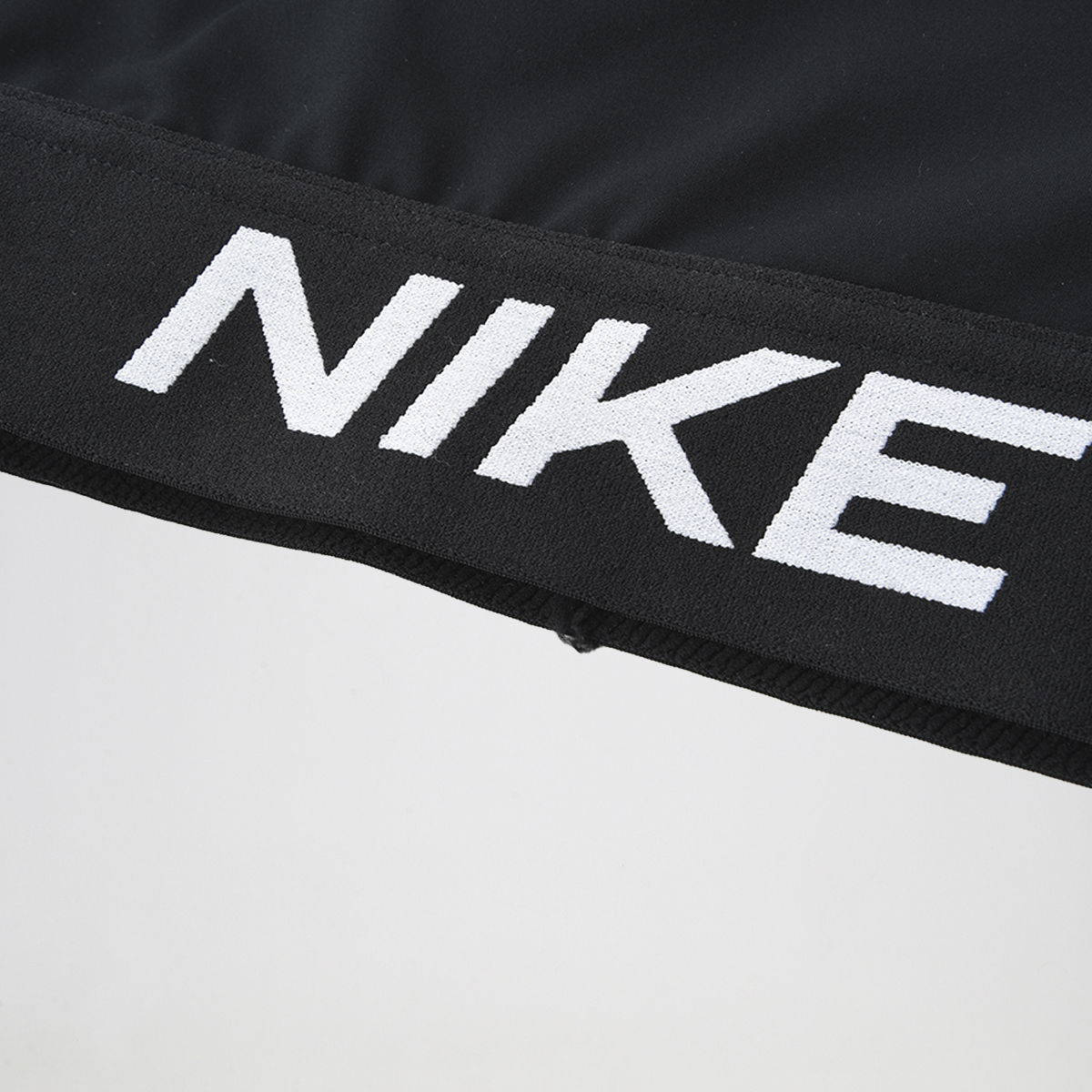 Top Nike Pro,  image number null
