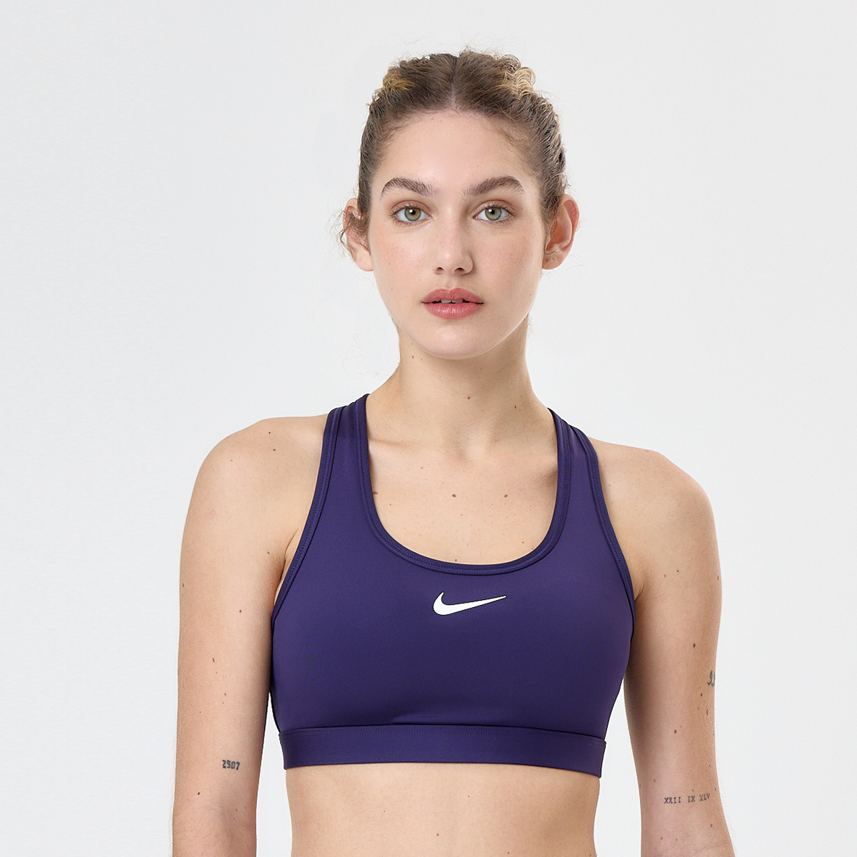 Top Entrenamiento Nike Swoosh Medium Mujer,  image number null
