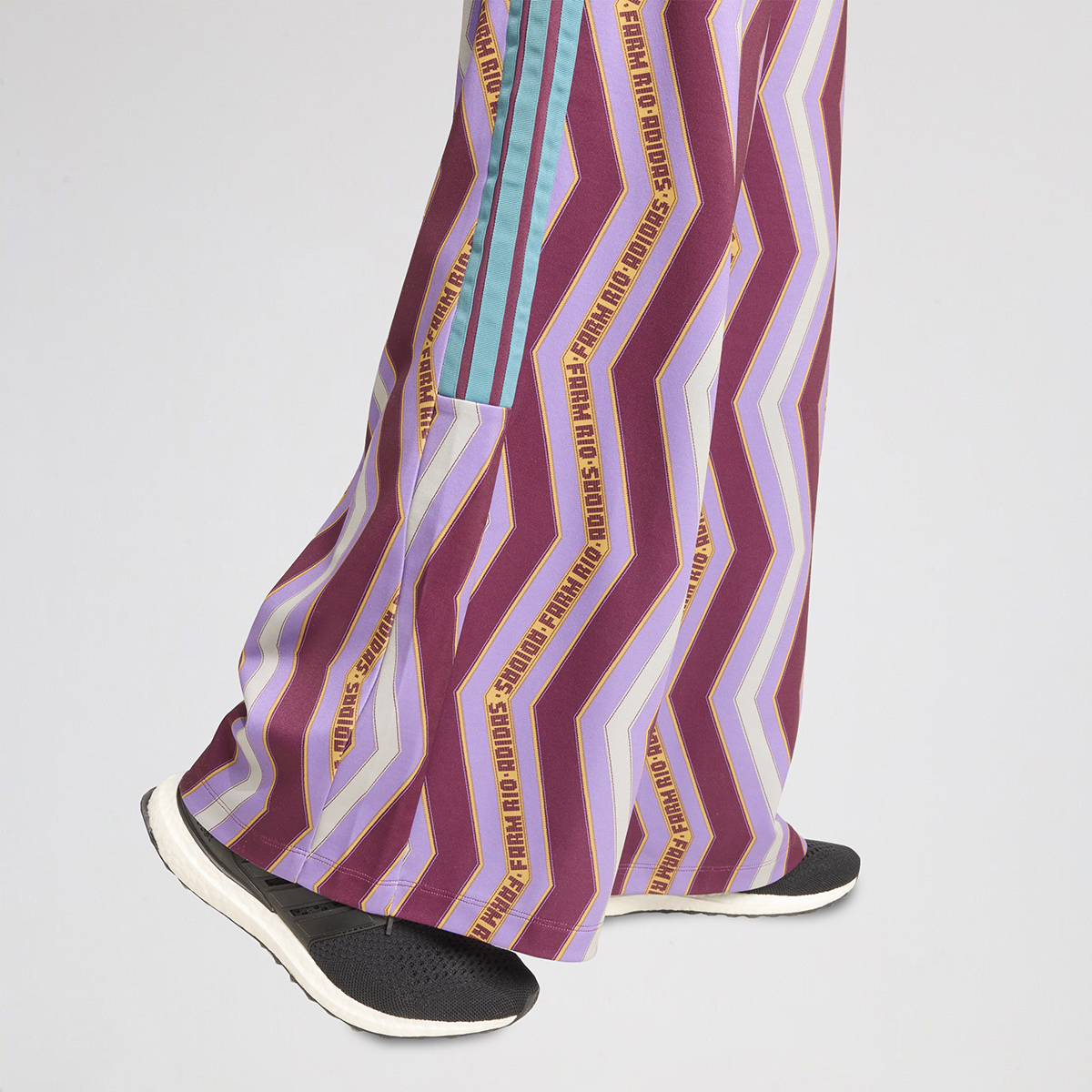 Pantalón adidas X FARM Tiro Mujer,  image number null
