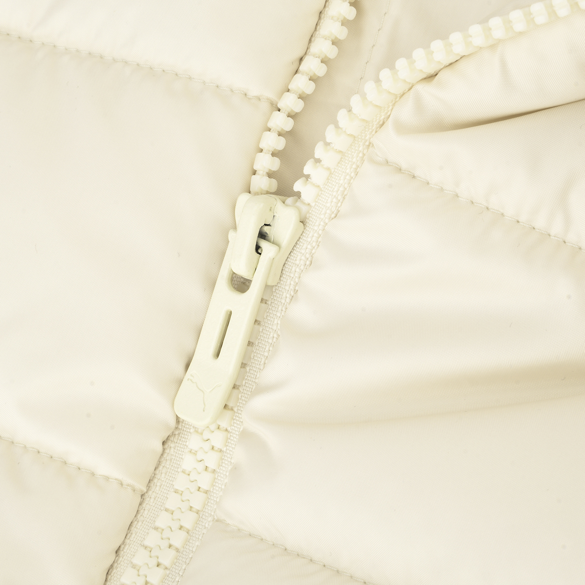 Campera con capucha Puma Rompeviento Essentials Padded Mujer,  image number null