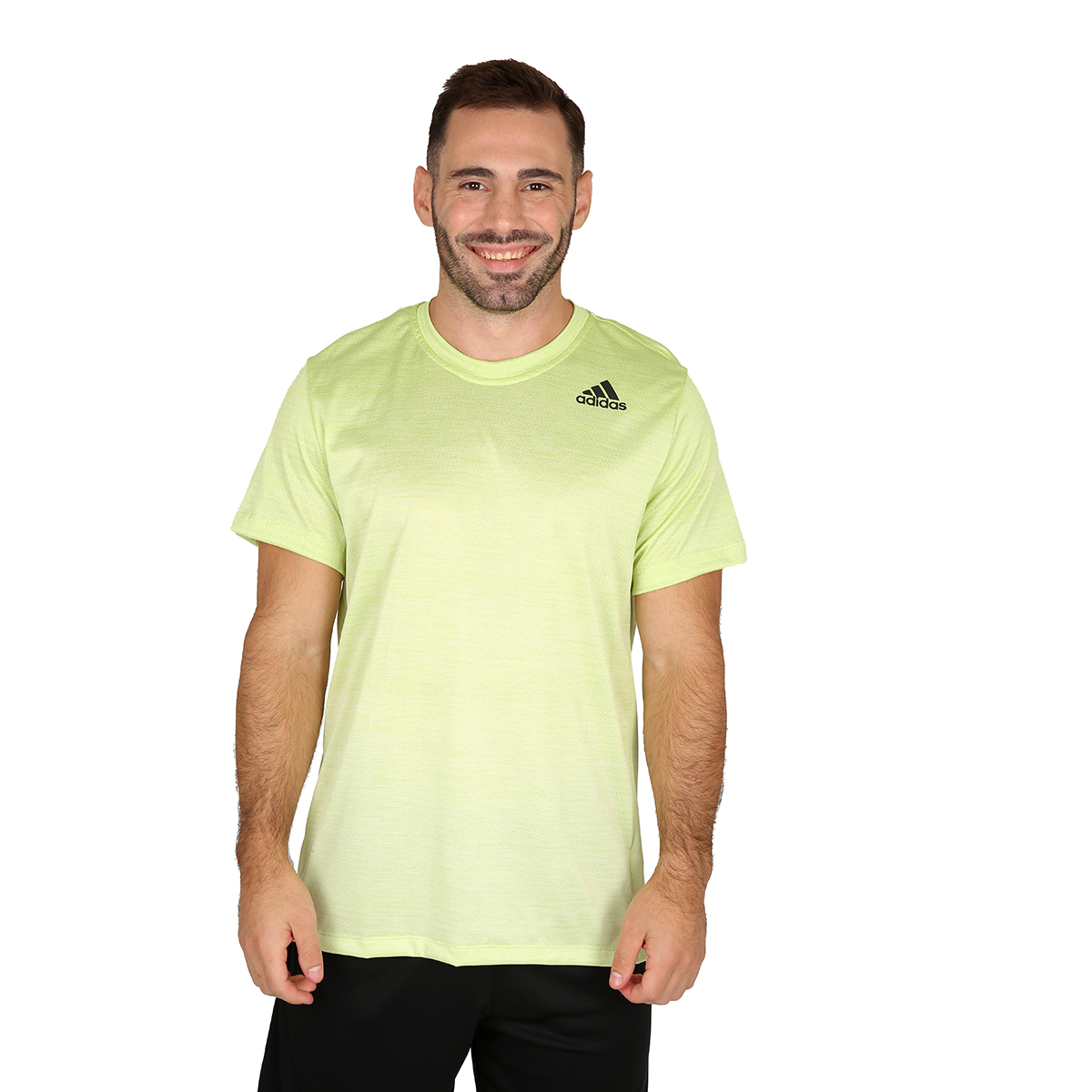 Remera adidas deportiva 2025