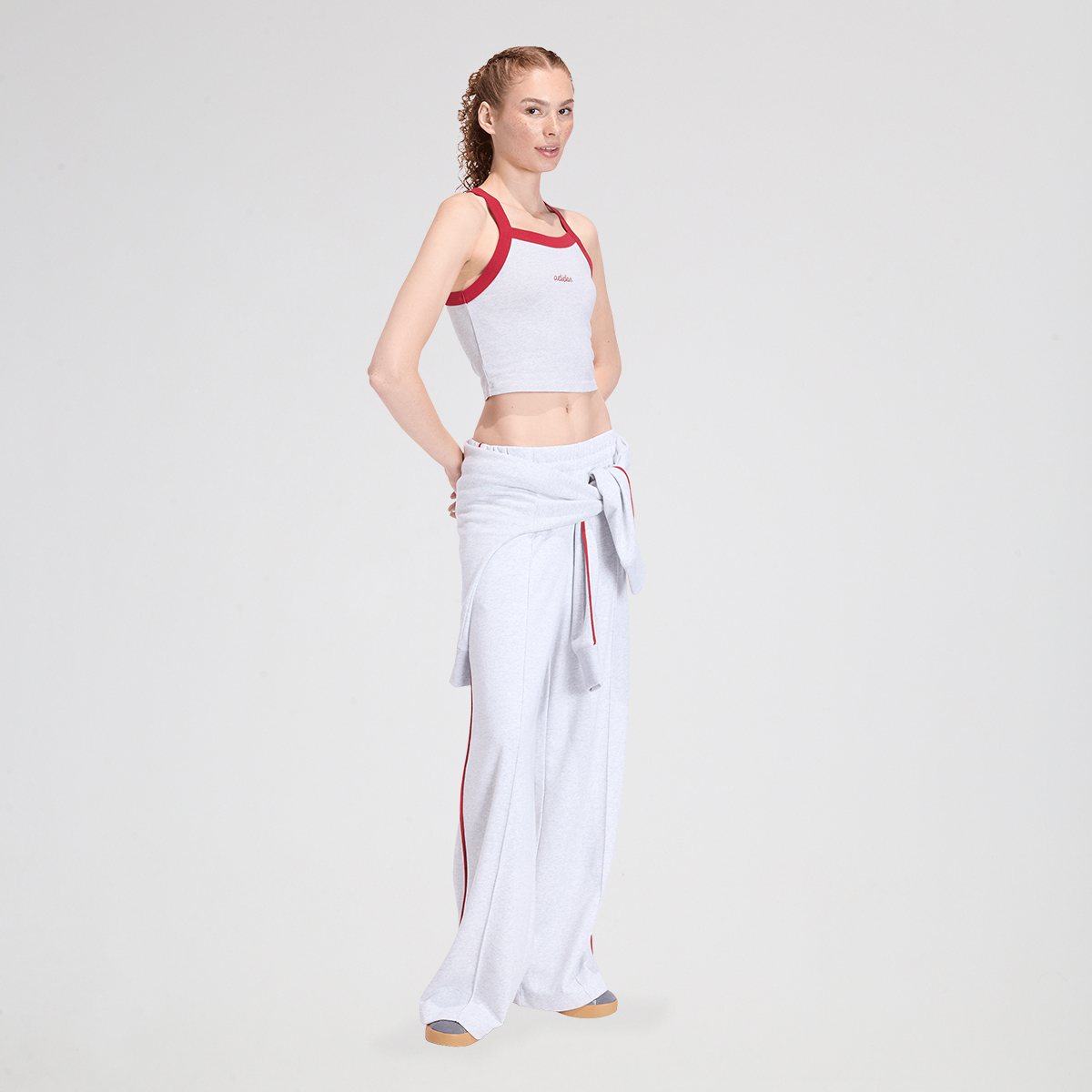 Top adidas Seasonal Essentials Colorpop Graphic Mujer,  image number null