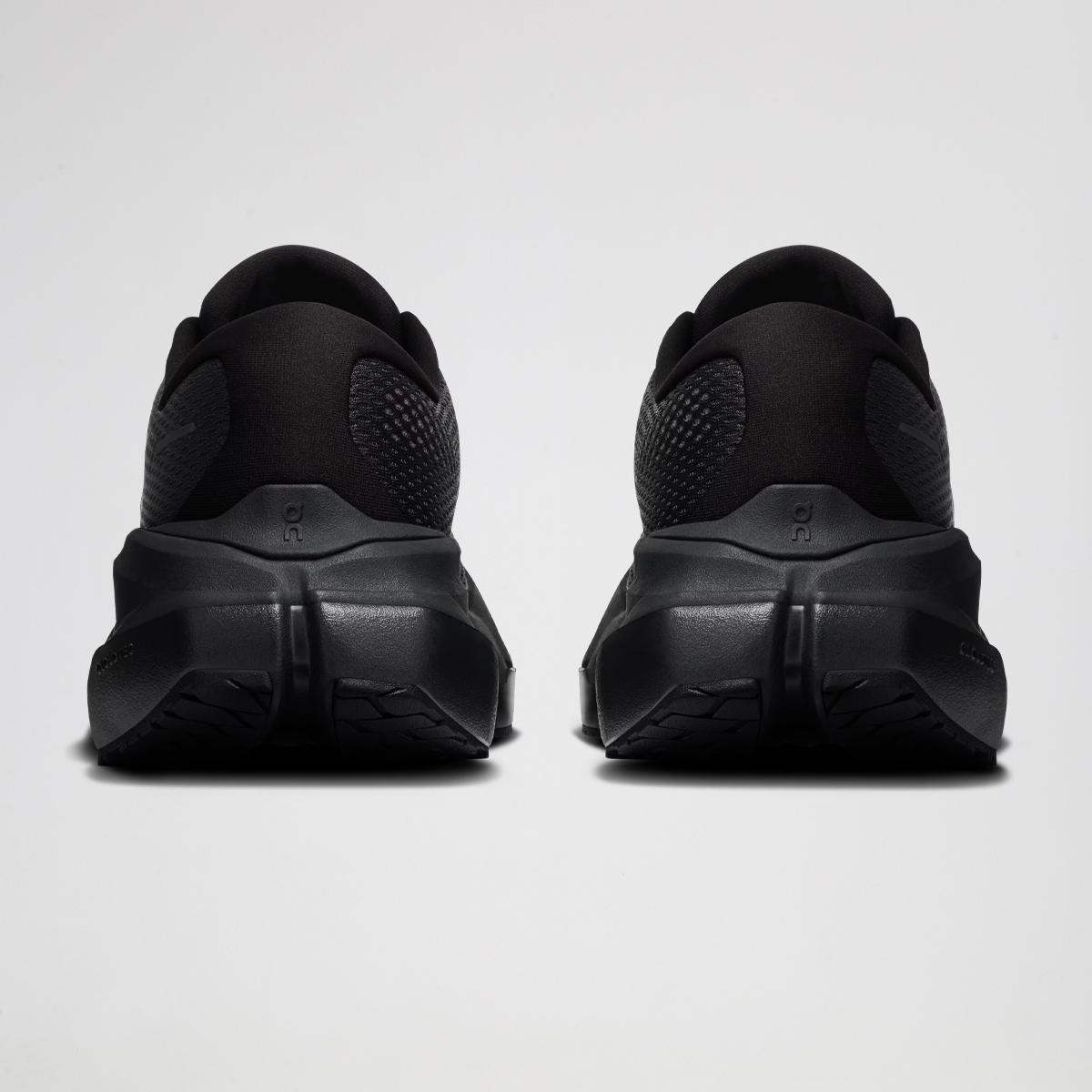 Zapatillas ON Cloudrunner Max Hombre malla,  image number null