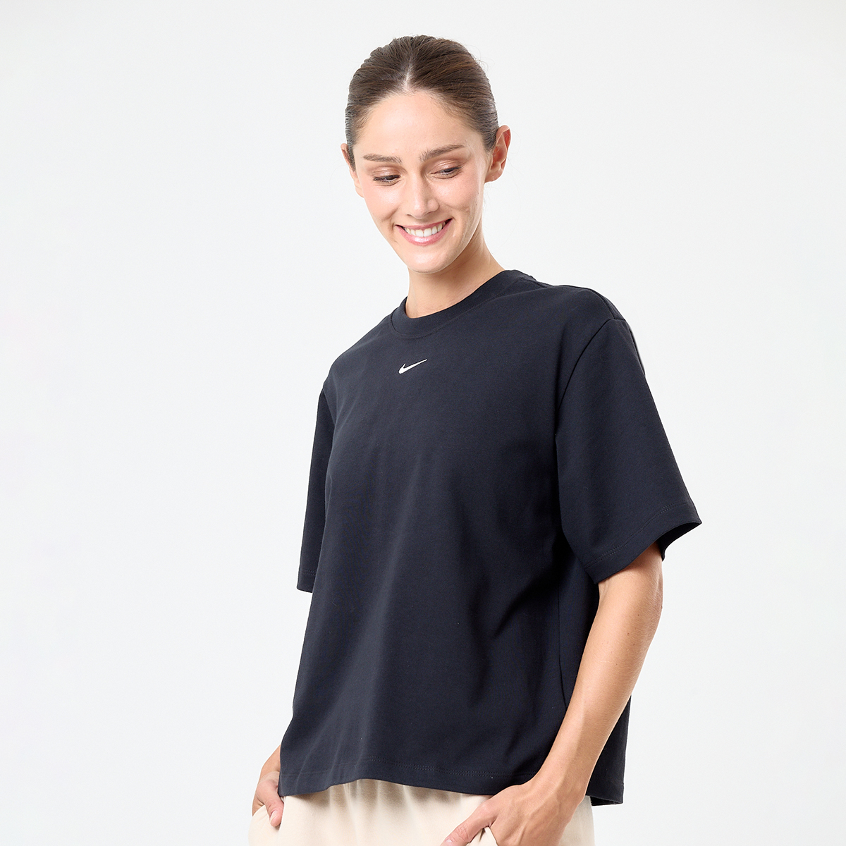 Remera Nike Essential Boxy Mujer,  image number null
