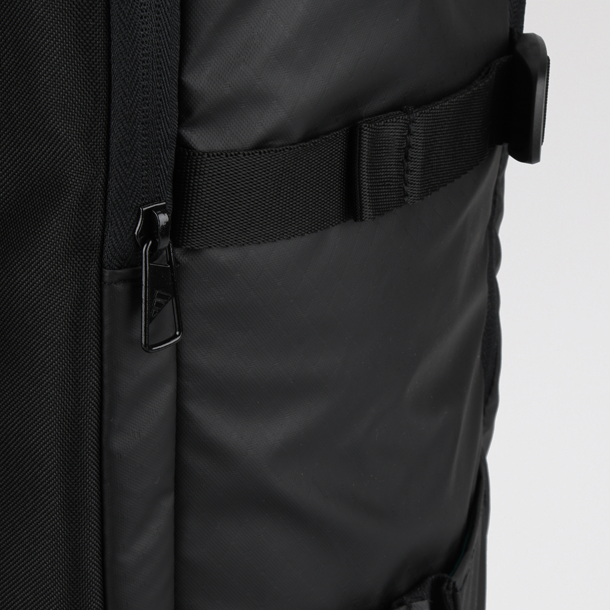 Mochila adidas Mercedes AMG F1 Hybrid,  image number null