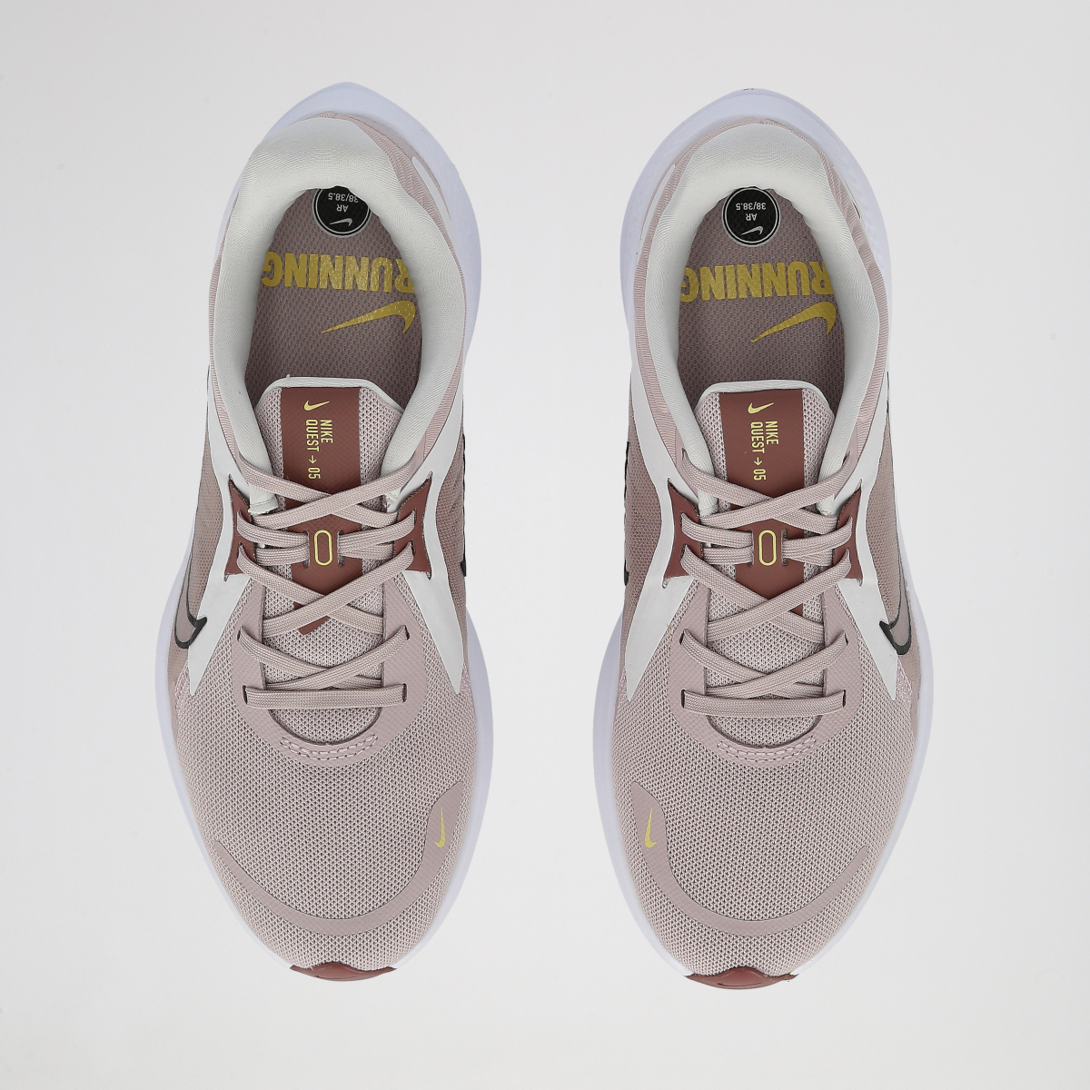 Zapatillas Running Nike Quest 5 Mujer Dexter