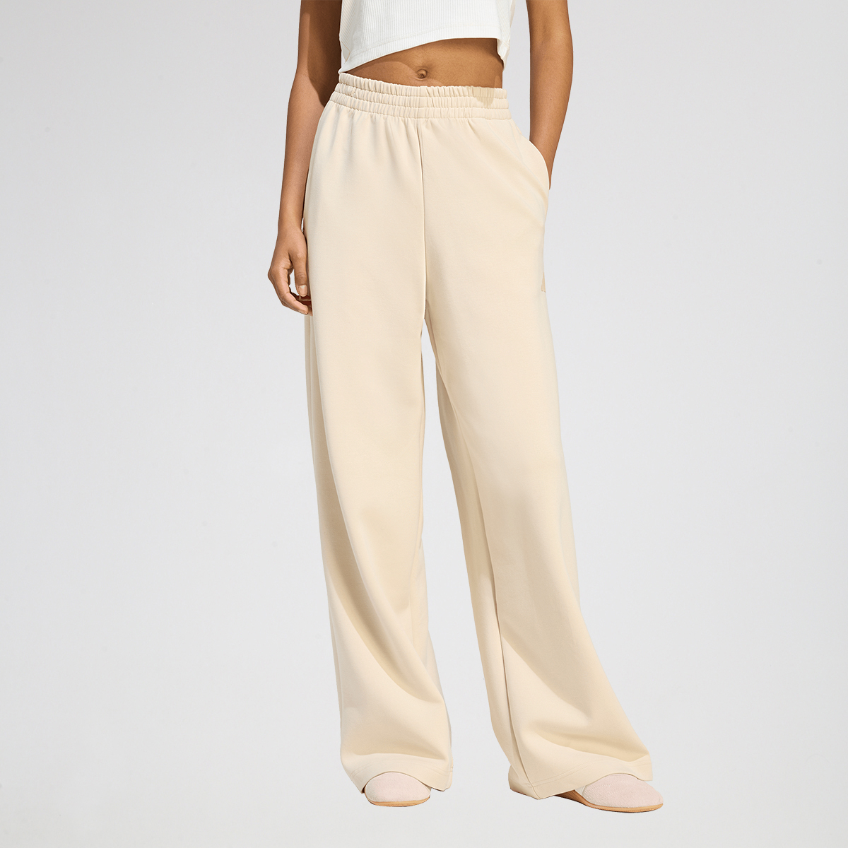 Pantal&oacute;n adidas Soft Lux de pierna recta Mujer,  image number null