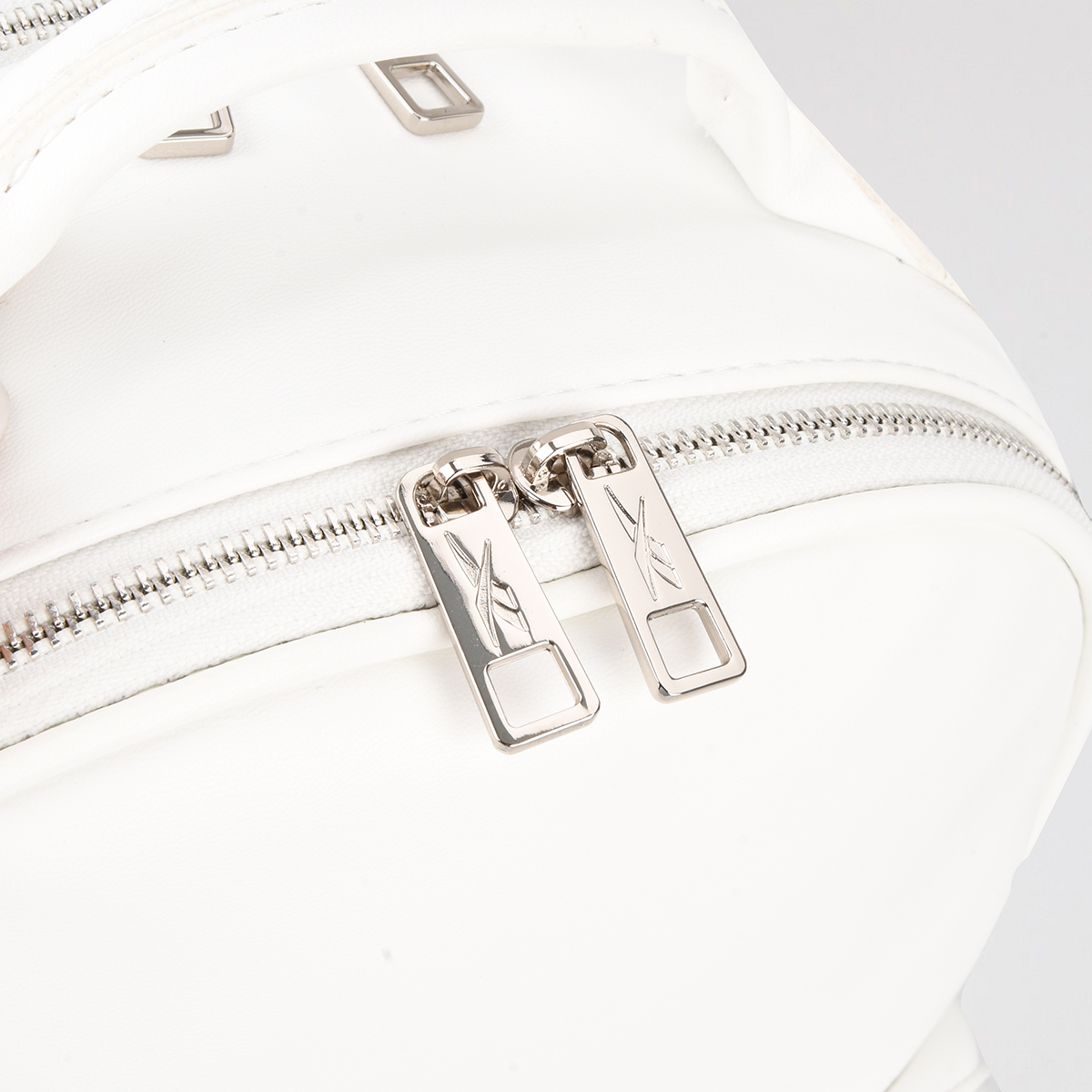 Mochila Reebok 14 Pulgadas Con Manija,  image number null