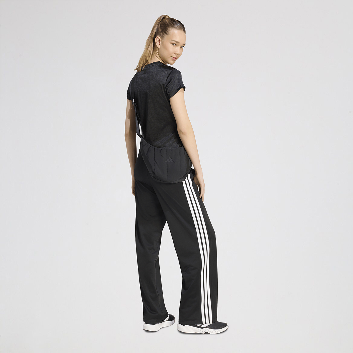 Pantal&oacute;n adidas Dayready Wide Mujer,  image number null