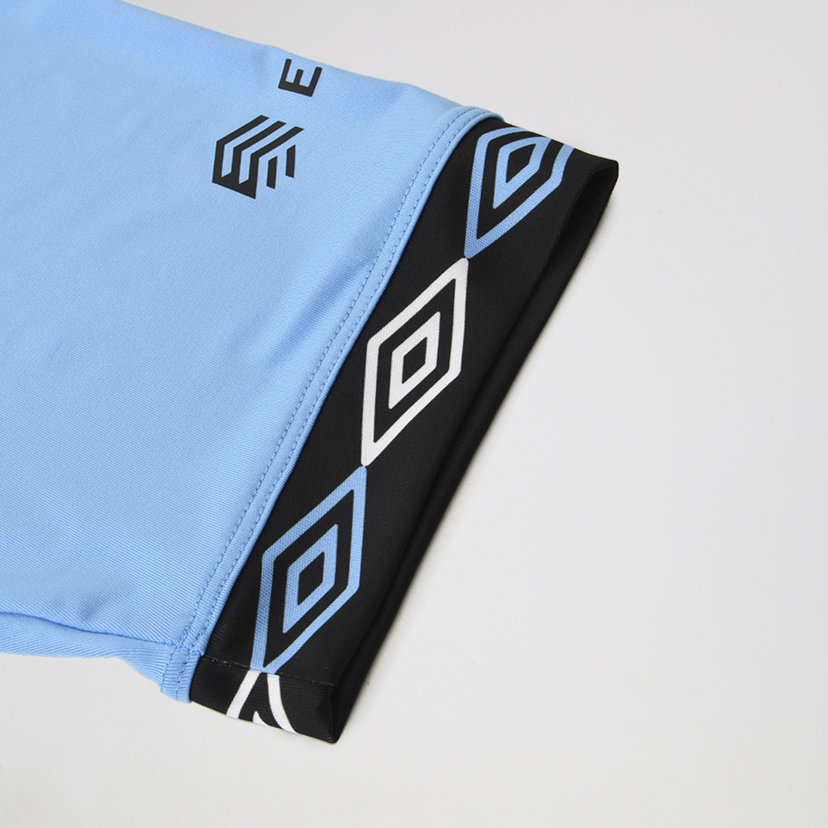 Camiseta Umbro Club Atlético Belgrano Titular 2024,  image number null
