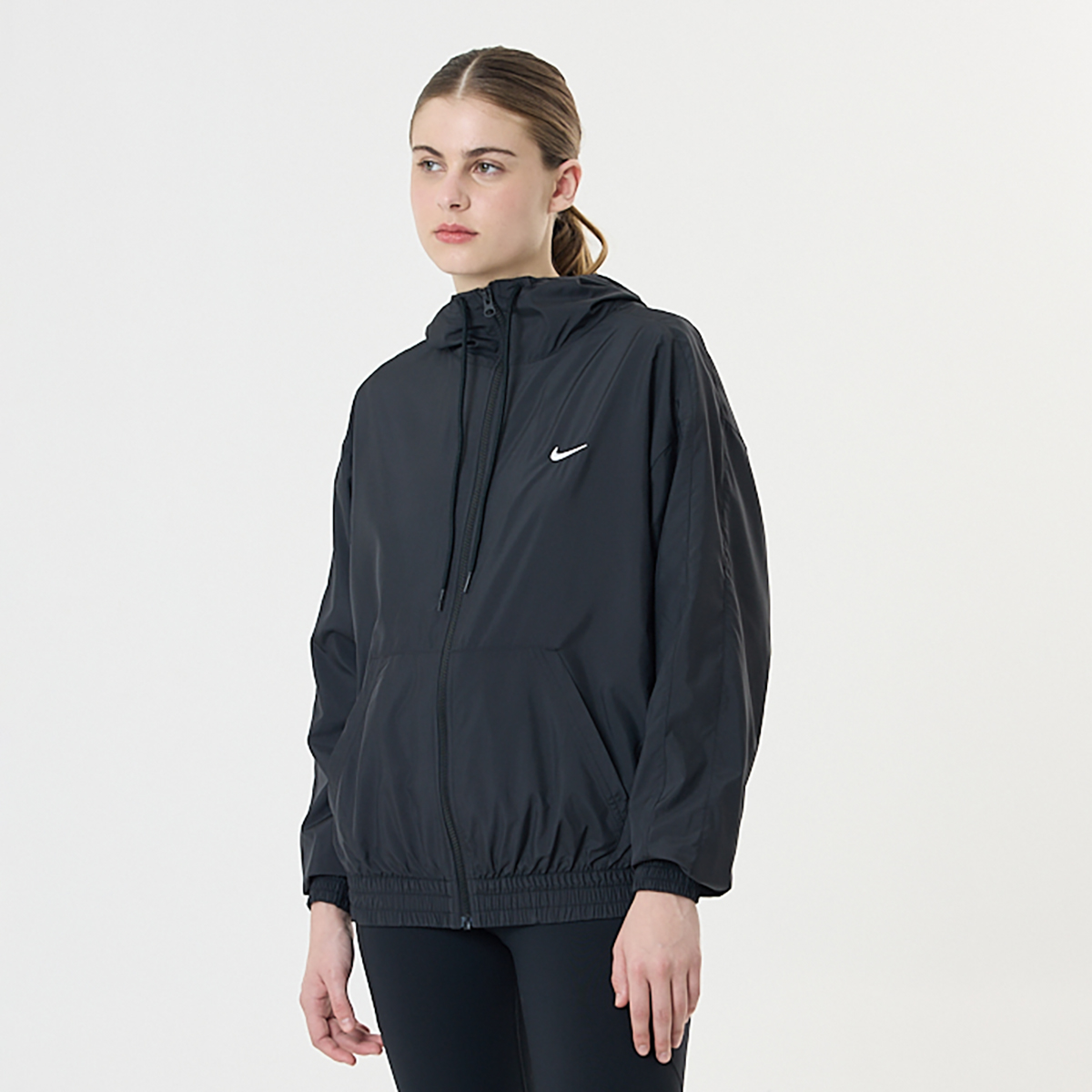 Campera Nike Rompevientos Essential Hd Mujer,  image number null