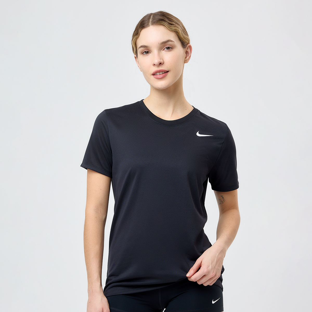 Remera negra nike new arrivals