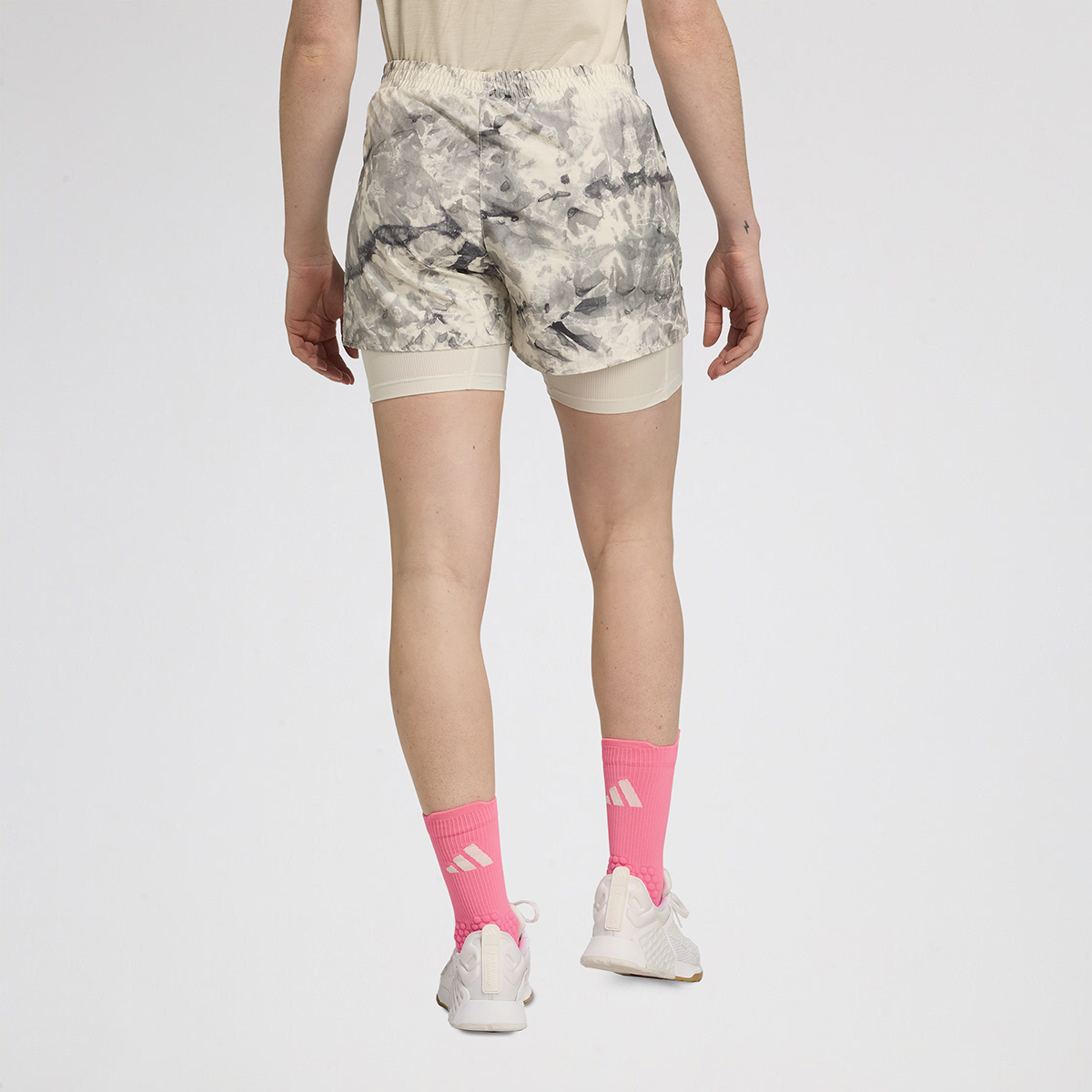 Short adidas Own The Run Spray Dye 2 In 1 Mujer,  image number null