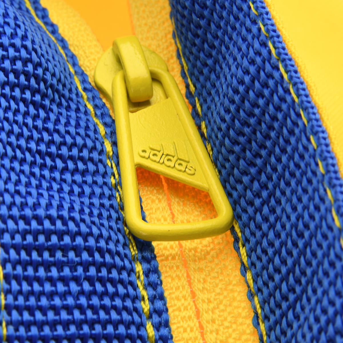 Mochila adidas best sale de boca