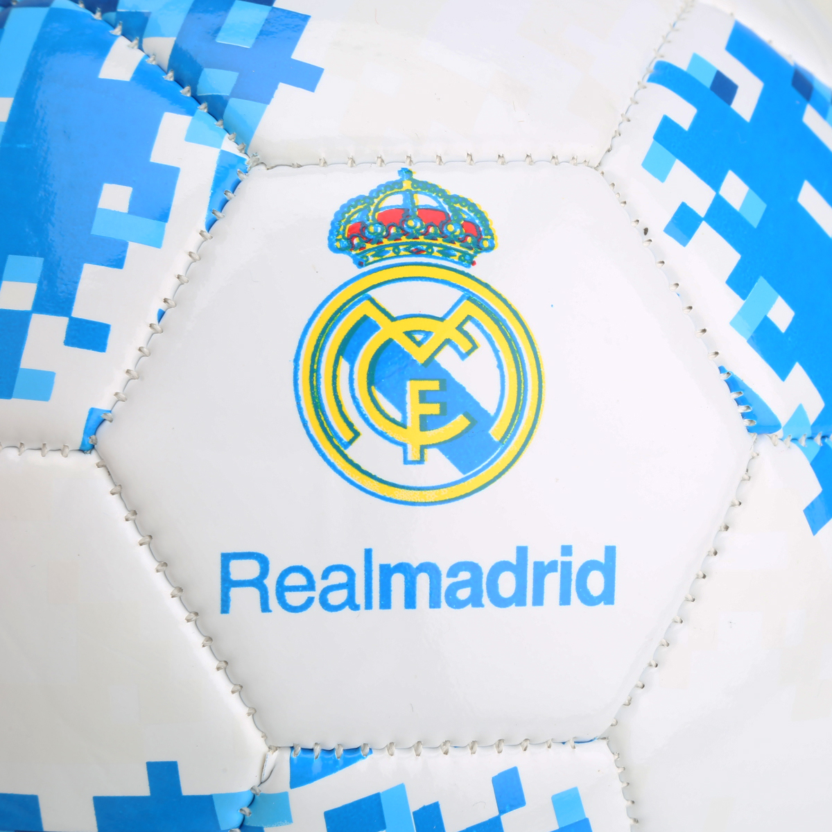 Pelota Dribbling Real Madrid,  image number null