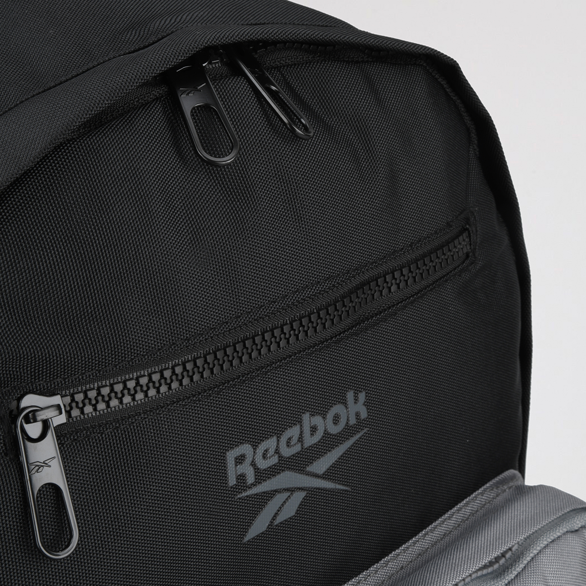 Mochila Reebok T2 18 L,  image number null