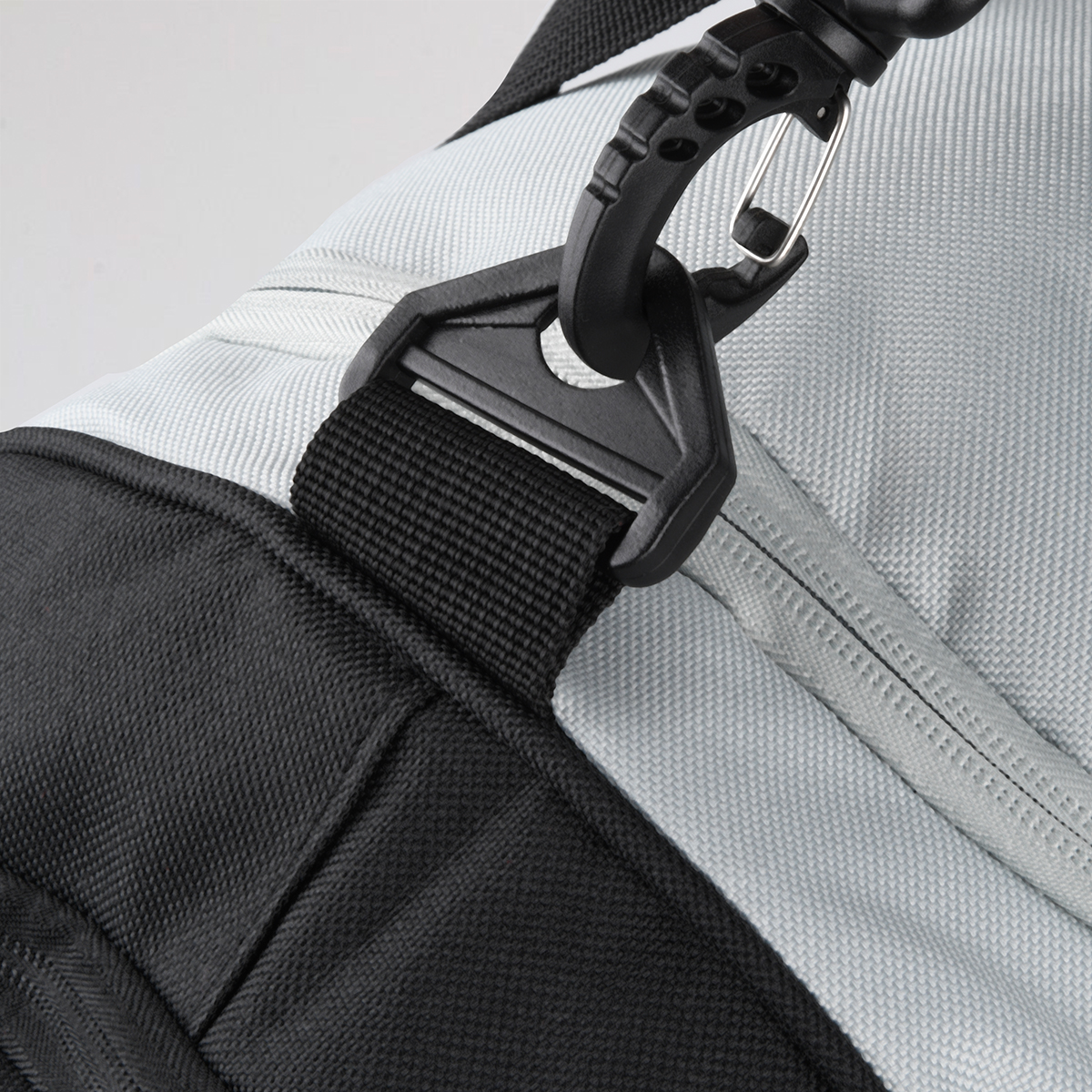 Bolso regulable Reebok T2 Pads Antideslizantes,  image number null