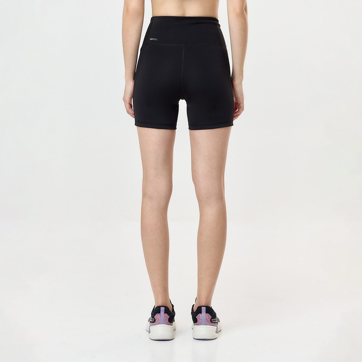 Short Entrenamiento Puma Essential 5 Mujer,  image number null