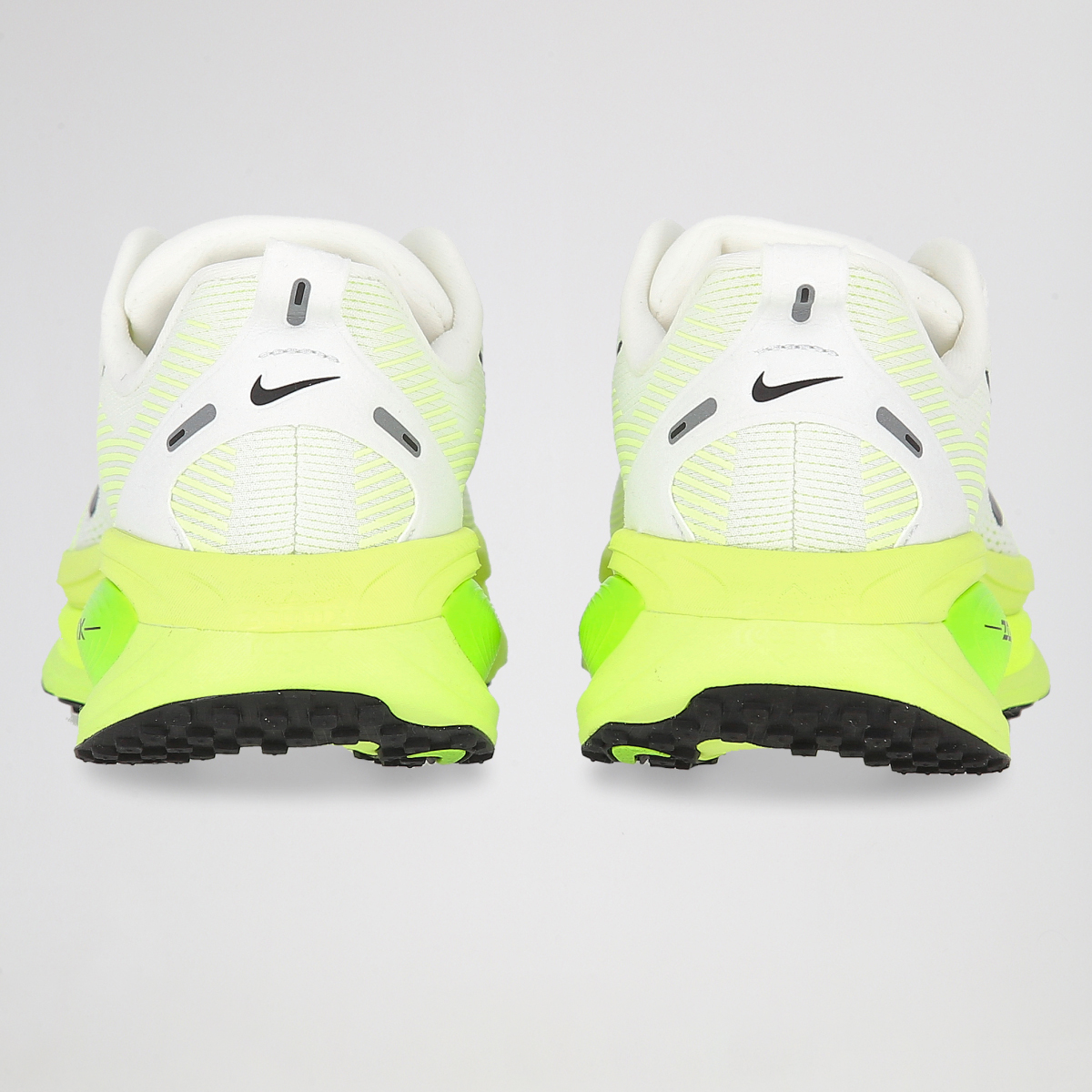 Zapatillas Nike Vomero 18 Mujer Running,  image number null