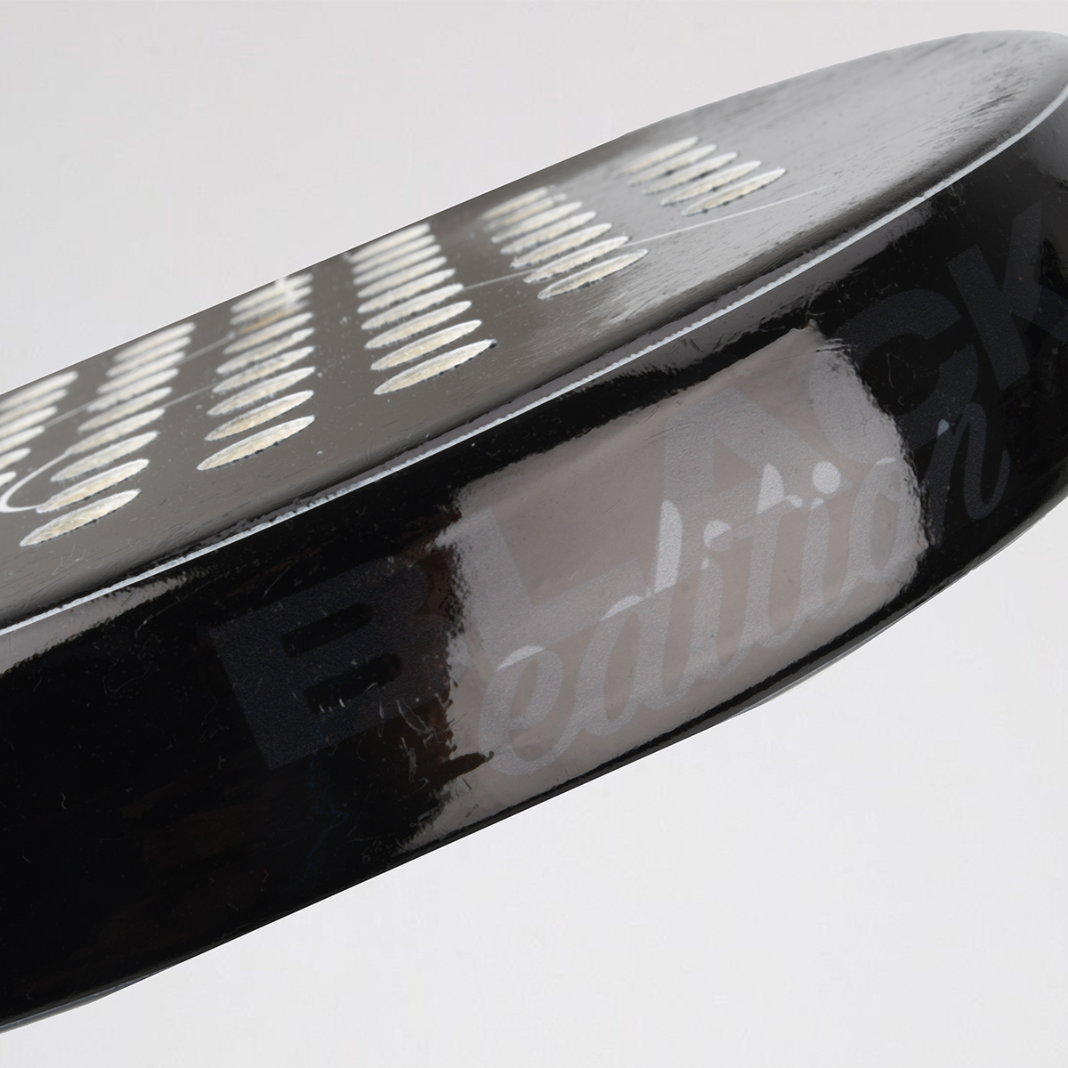 Paleta P&aacute;del Tower Black Fibra Ultra Soft 38mm,  image number null