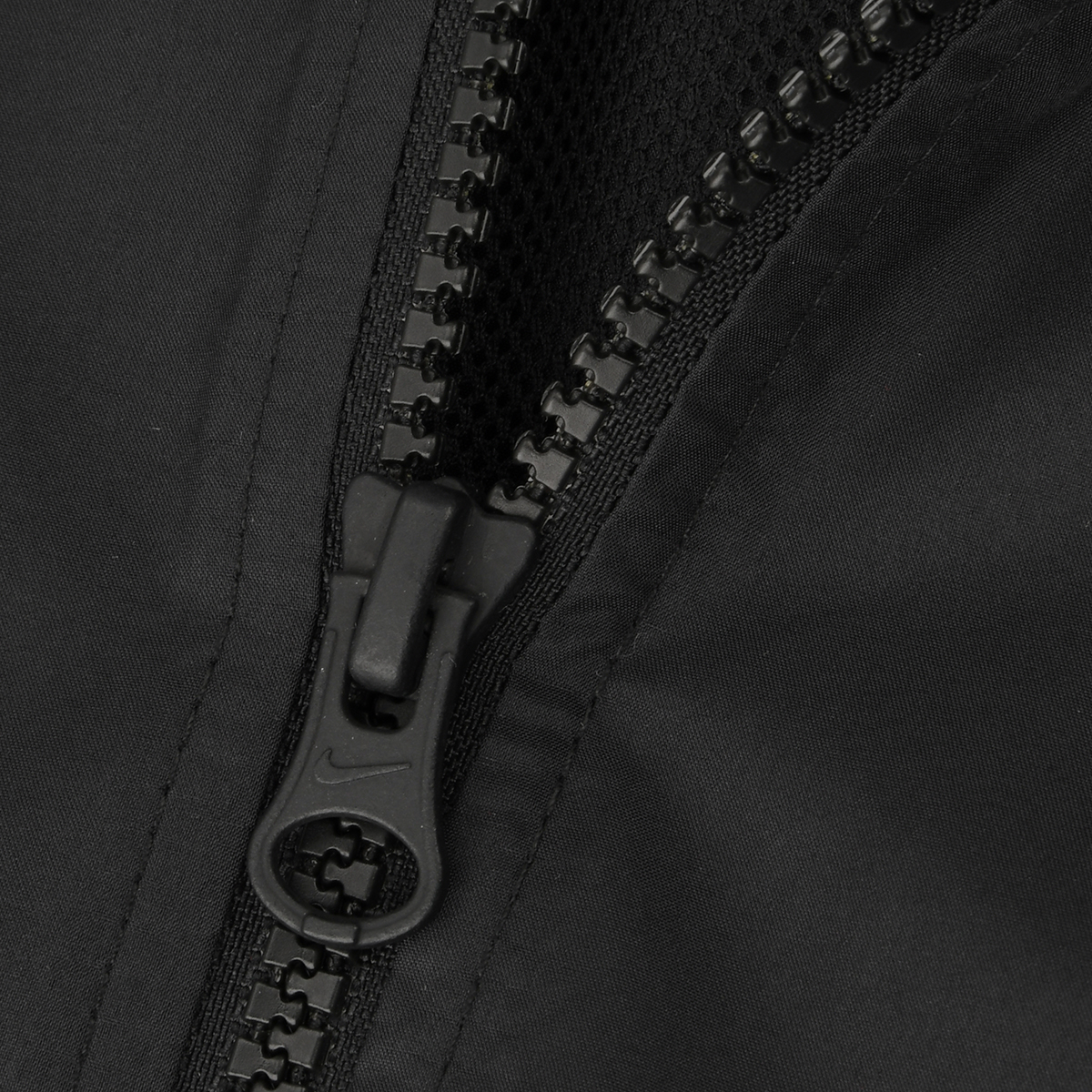 Campera Nike Rompevientos Essential Hd Mujer,  image number null