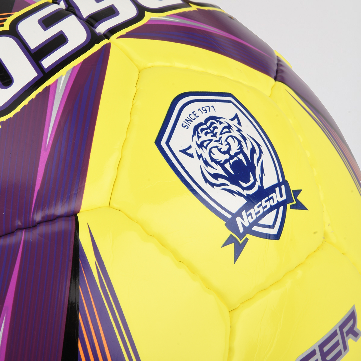 Pelota F&uacute;tbol Nassau Tiger N4 PU,  image number null