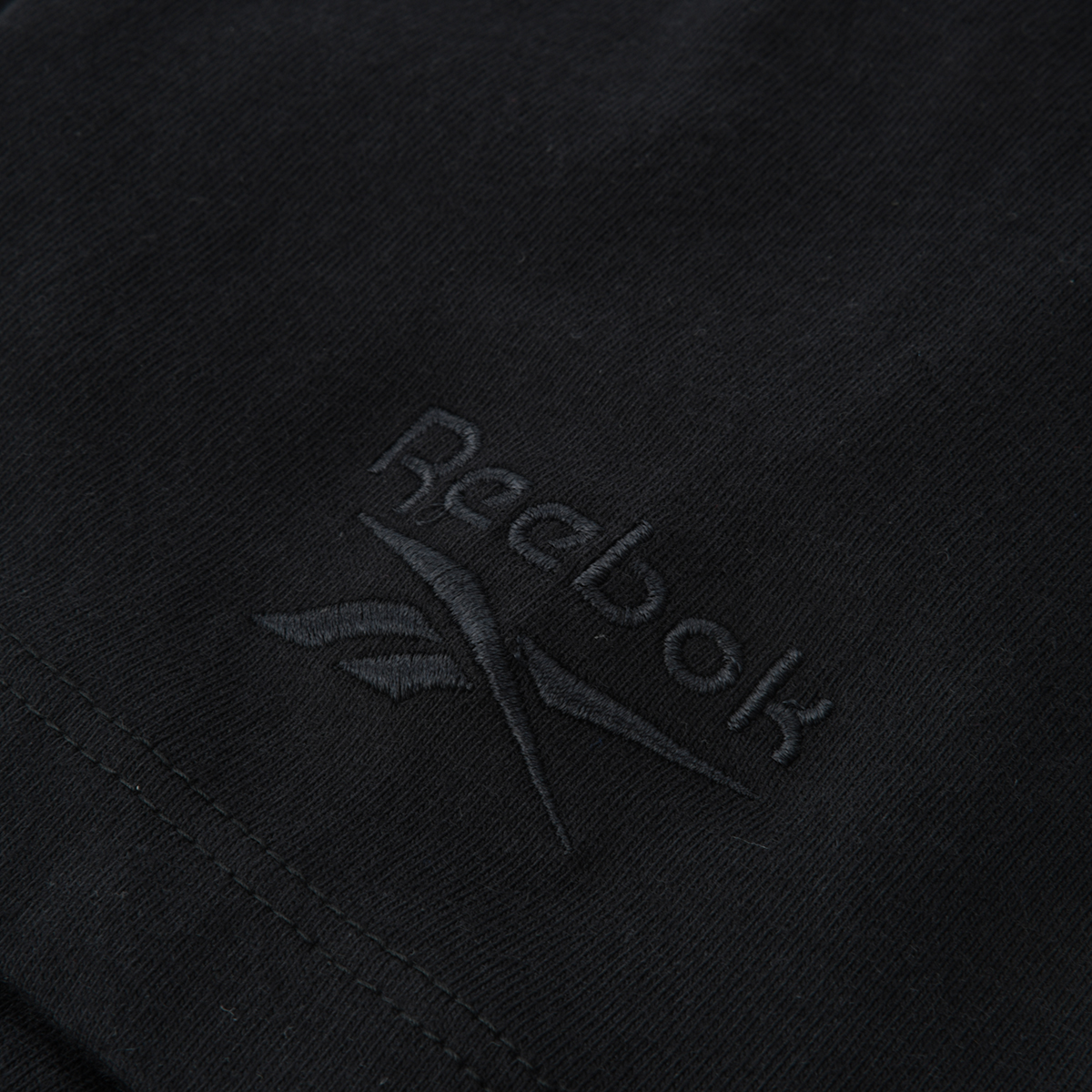 Remera Reebok Lilian Embroidery,  image number null