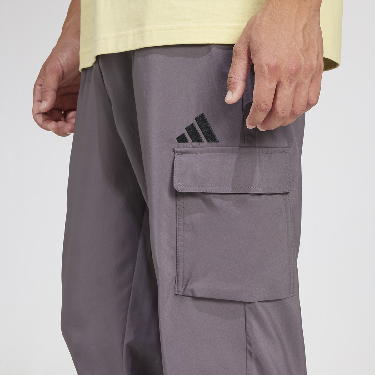 Pantalón adidas Essentials Small Logo Cargo Hombre,  image number null