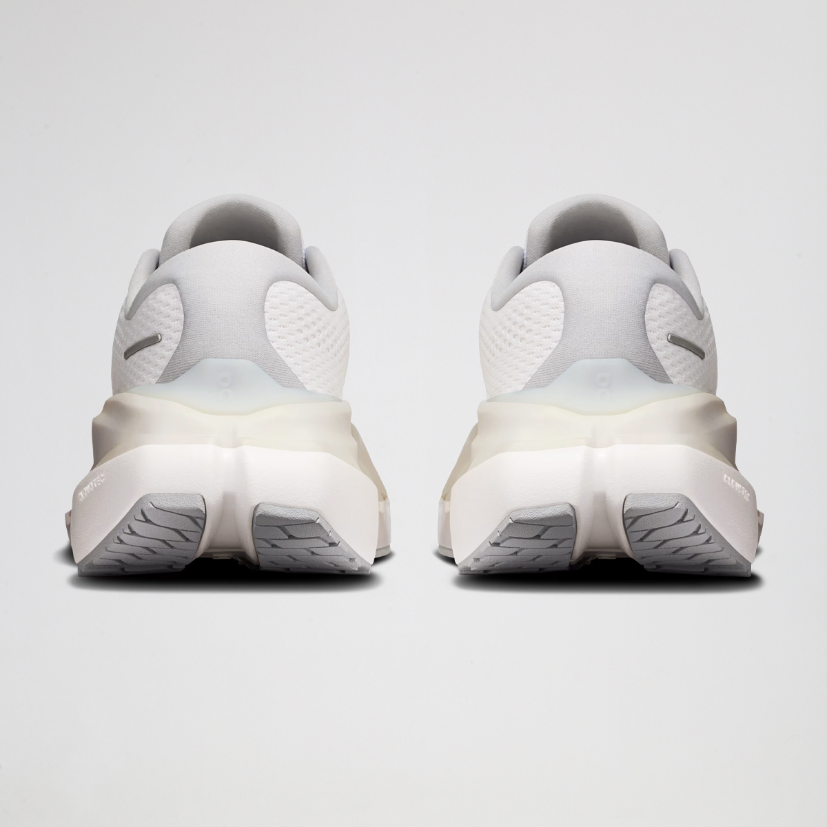 Zapatillas ON Cloudrunner Max Mujer,  image number null