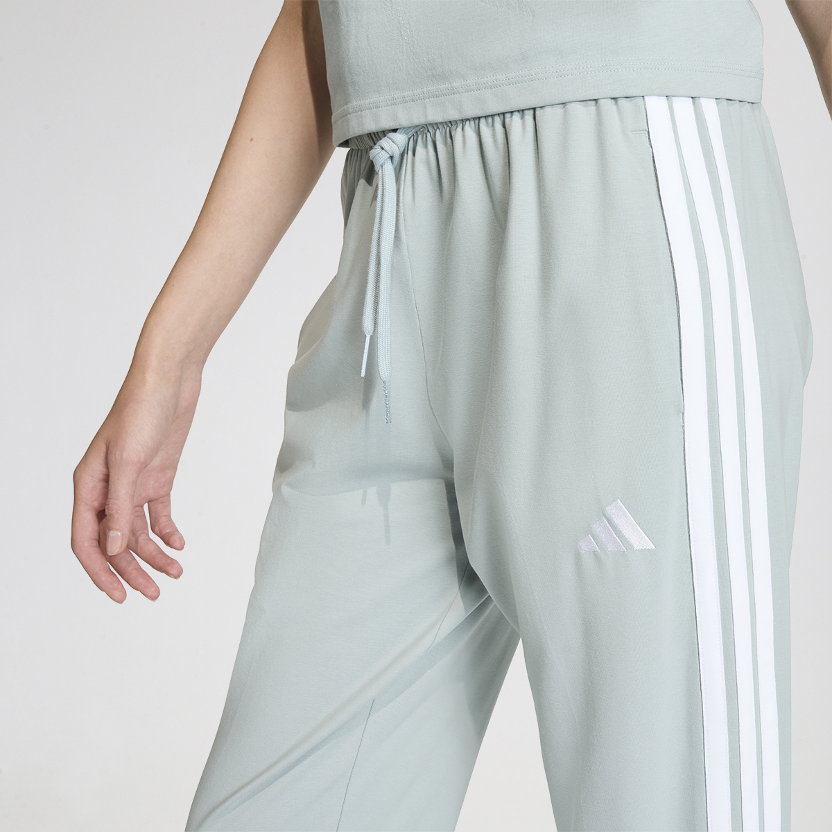 Pantal&oacute;n adidas 3 Tiras Sj Mujer,  image number null