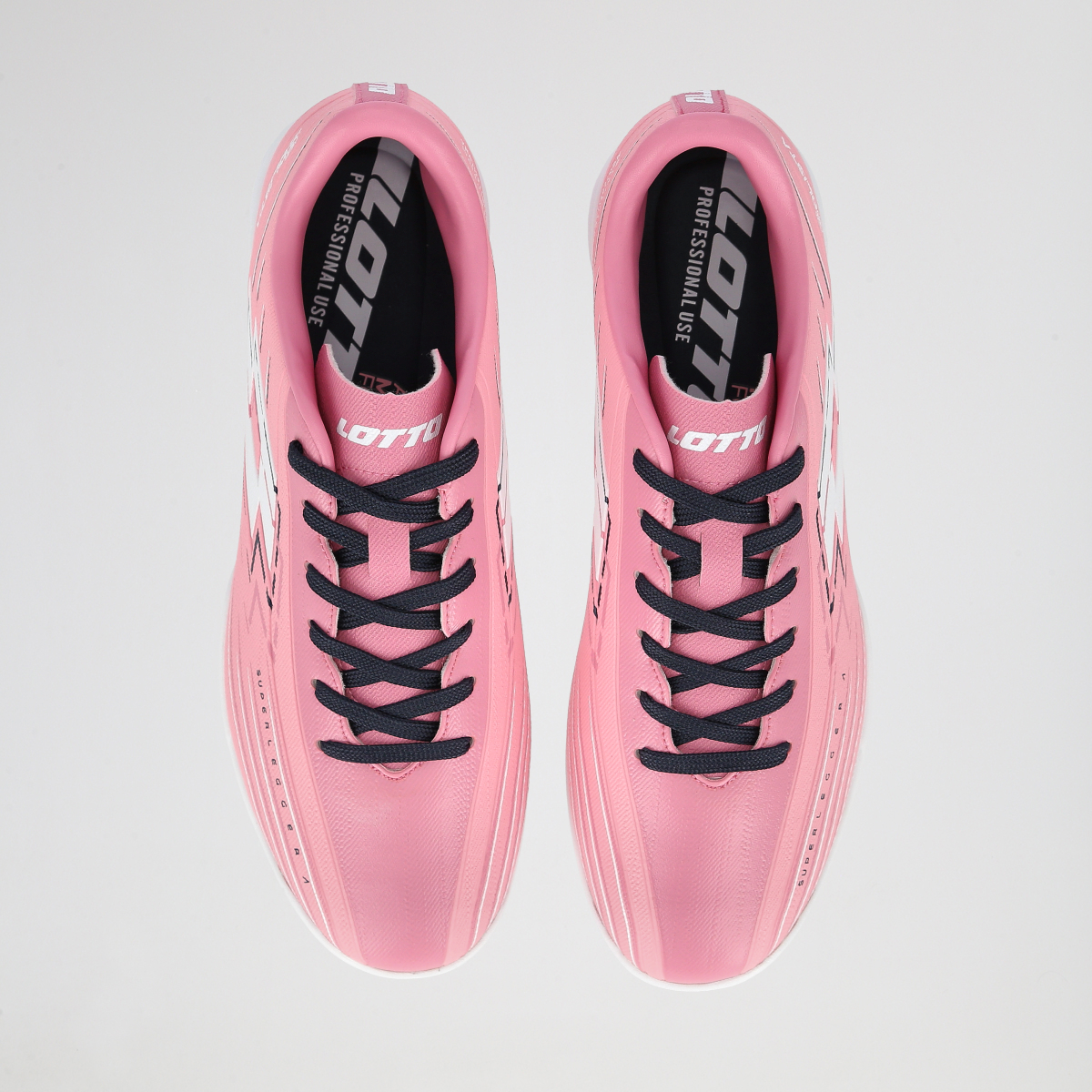 Botines Lotto Solista 700 Turf de Mujer,  image number null