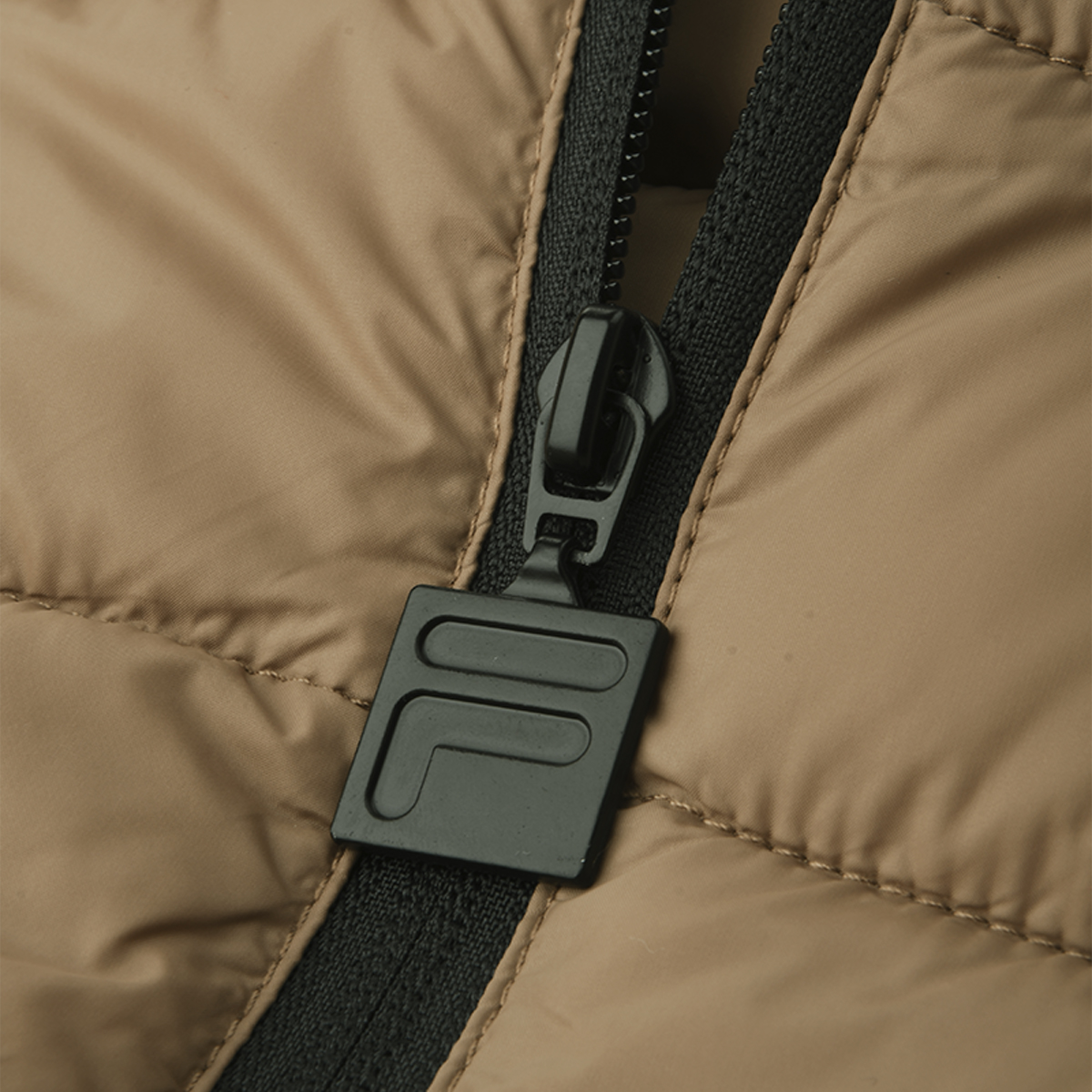 Campera Fila Touch Light de Hombre,  image number null
