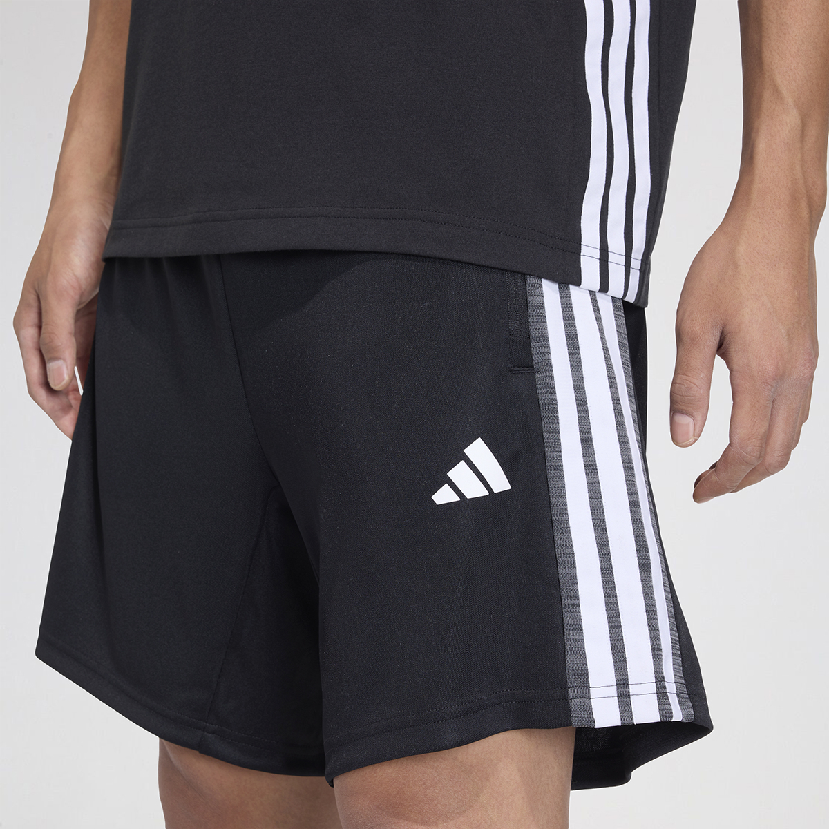 Short Entrenamiento adidas Essentials 3 Tiras Hombre,  image number null