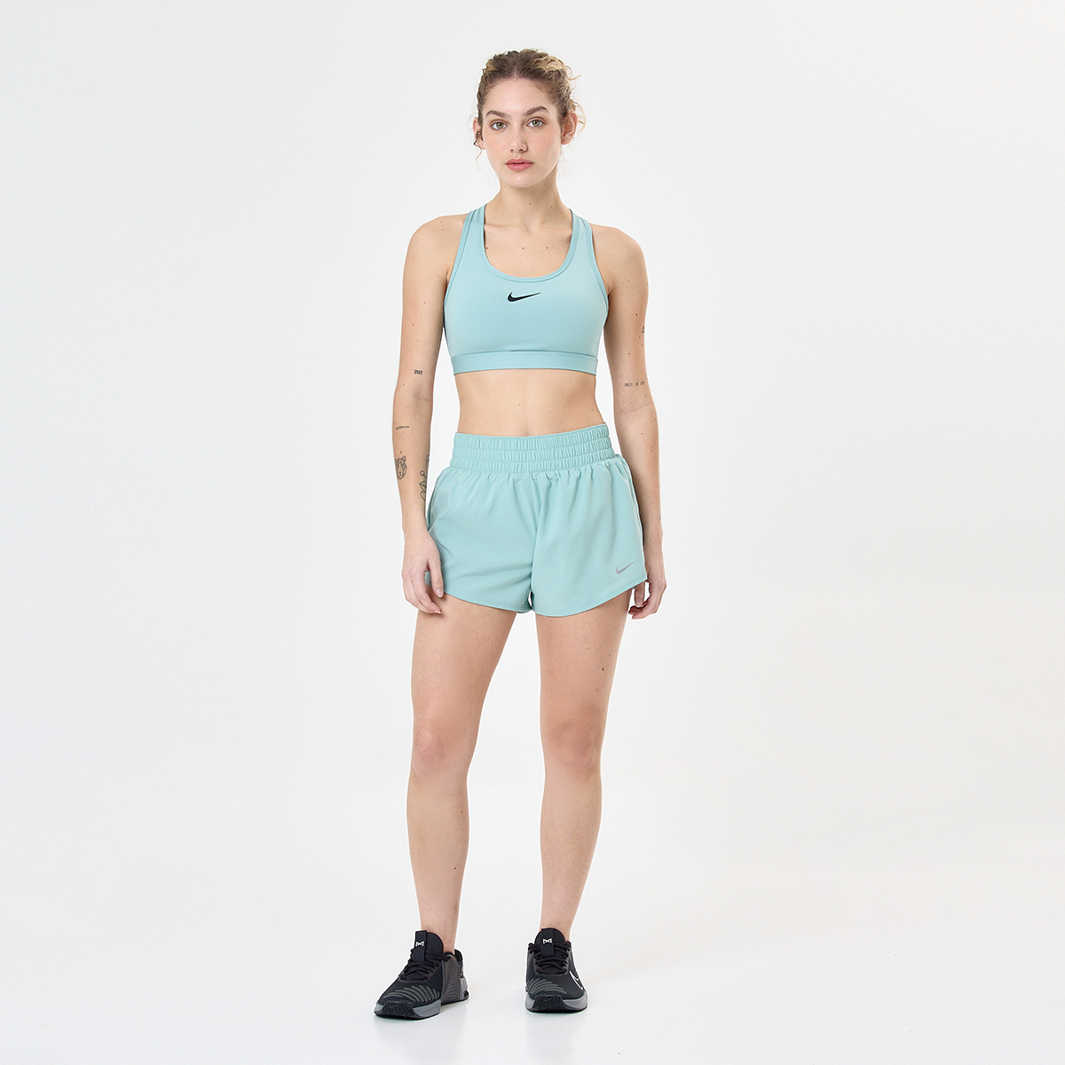 Top Entrenamiento Nike Swoosh Medium Mujer,  image number null