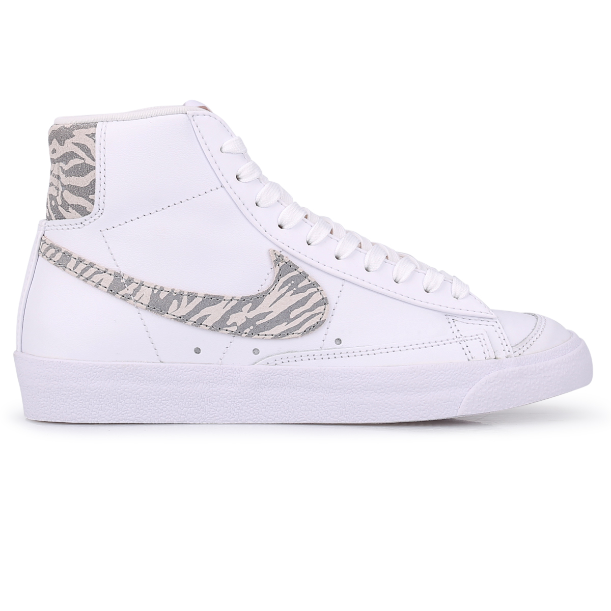 Zapatillas Nike Blazer Mid '77 SE,  image number null