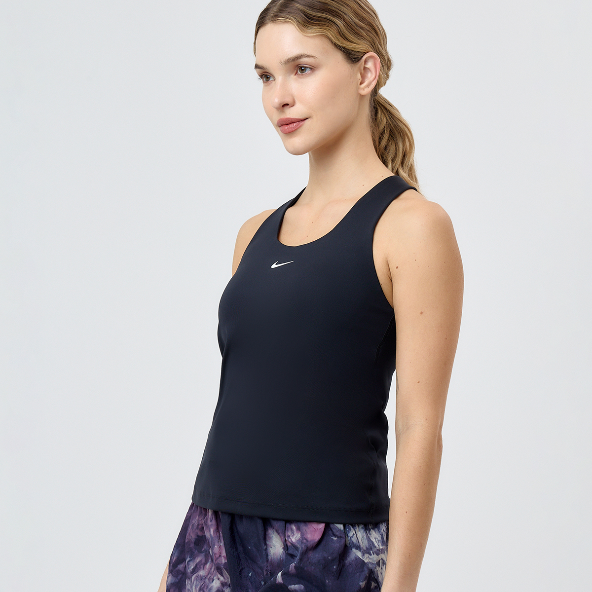 Musculosa Entrenamiento Nike Swoosh Mujer,  image number null